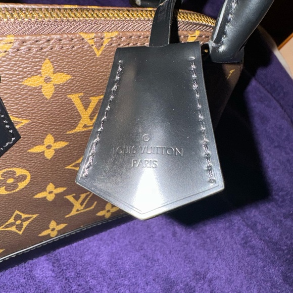 Alma Bb World Tour Edition - Picture 4 of 12